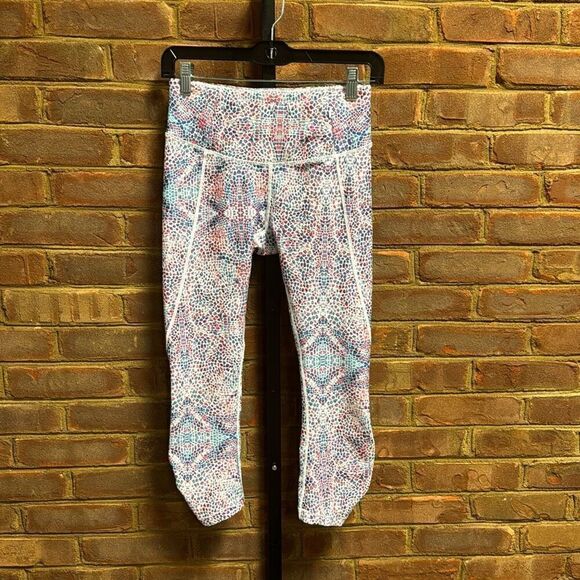 Calia Multi Snakeskin Print Crop Athletic Leggings Pants Size Small NEW - Picture 2 of 6